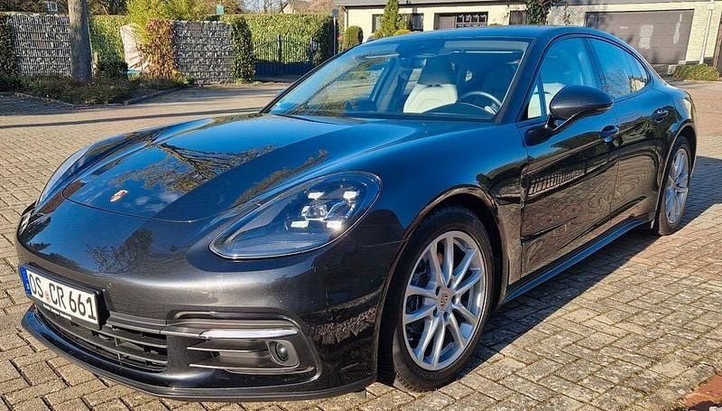 Second-hand Porsche Panamera 330 CP (242 kW) 2017 Negru Berlinǎ