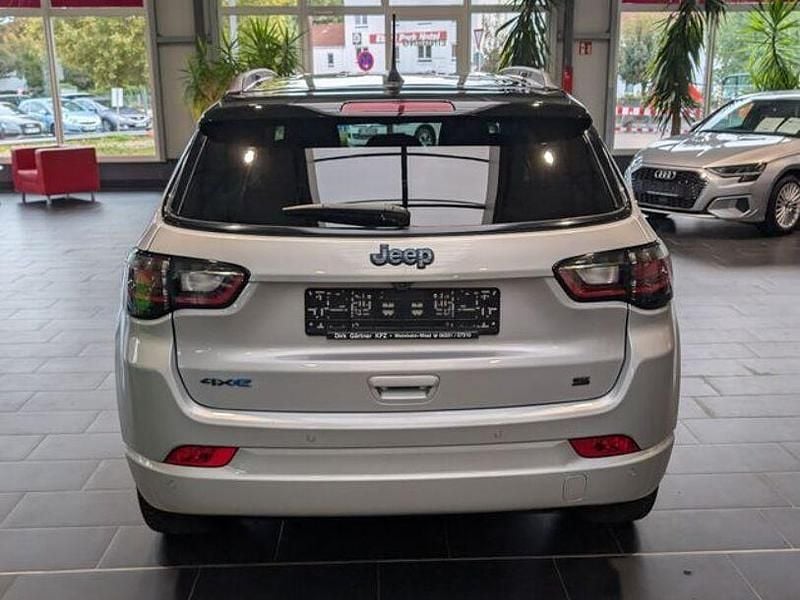 Gebraucht Jeep Compass 179 PS (131 kW) 2022 Silber SUV