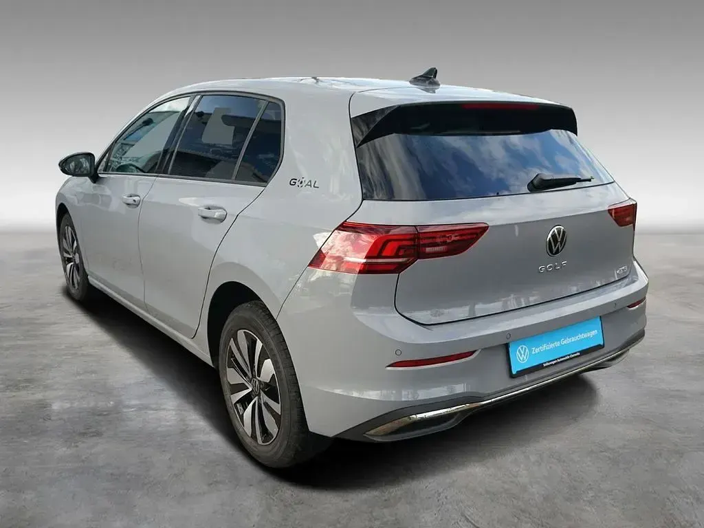 Gebraucht VW Golf VIII Goal 116 PS (85 kW) 2025 Grau Limousine