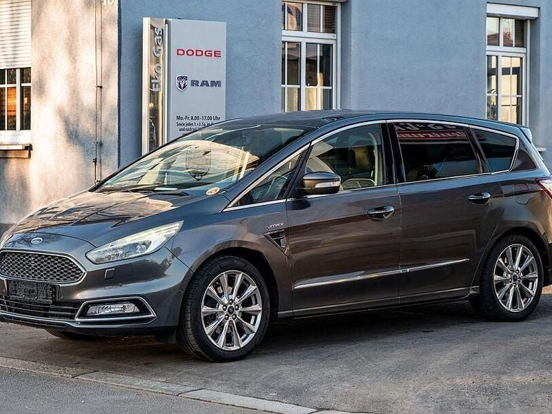 Gebraucht Ford S-MAX Vignale 209 PS (153 kW) 2016 Magneticgrau (metallic) Van / Kleinbus