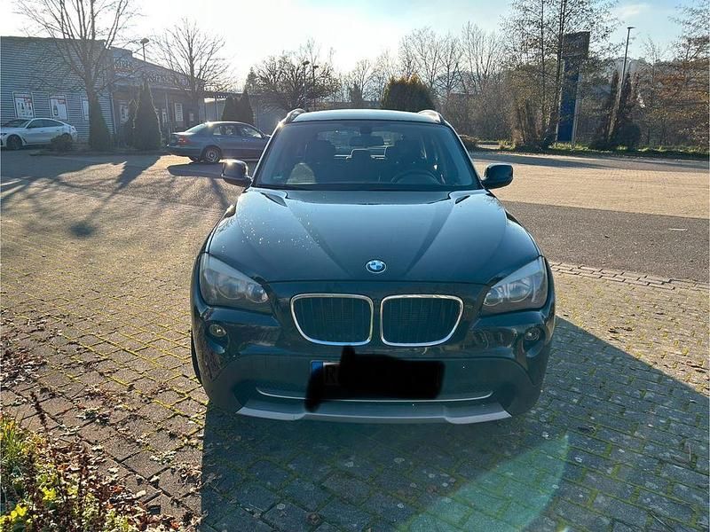 Schwarz Gebraucht 2012 BMW X1 SUV | 8.000 € (Guter Preis) - Bild 1/4