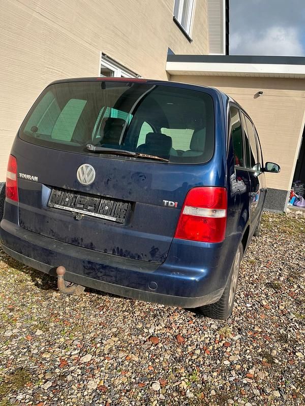 Gebraucht VW Touran 100 PS (73 kW) 2003 Blau Van / Kleinbus