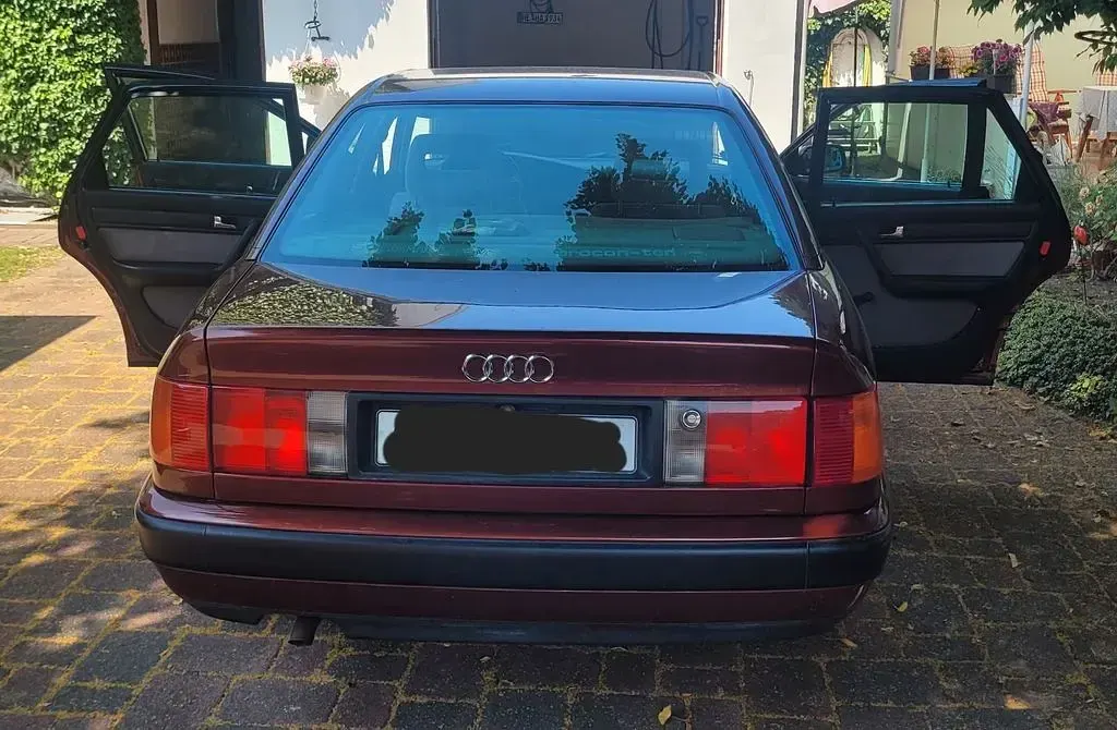 Gebraucht Audi 100 133 PS (97 kW) 1991 Rot Limousine