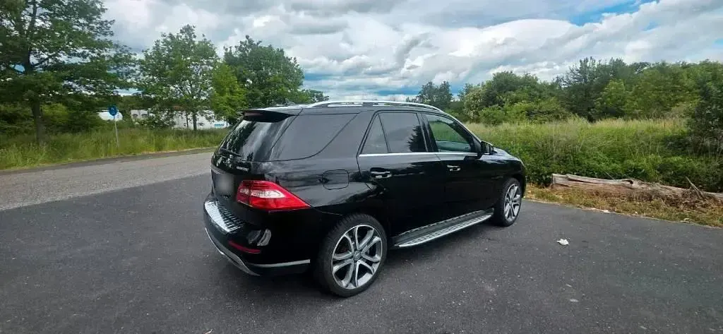 Gebraucht Mercedes ML350 258 PS (189 kW) 2014 Schwarz SUV