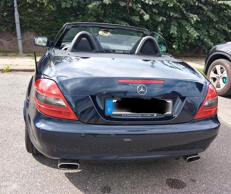 Blau Gebraucht 2009 Mercedes SLK200 Cabrio | 9.500 € (Guter Preis) - Bild 1/4