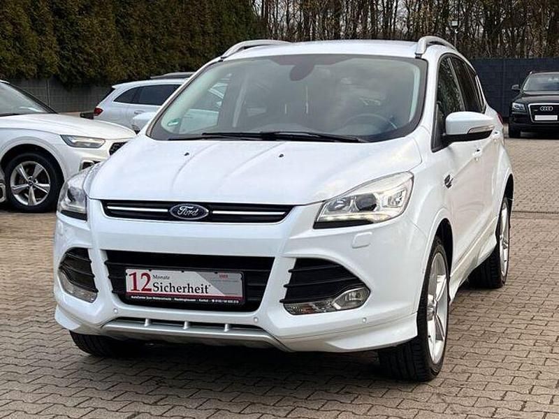 Gebraucht Ford Kuga Individual 180 PS (132 kW) 2015 Weiß SUV