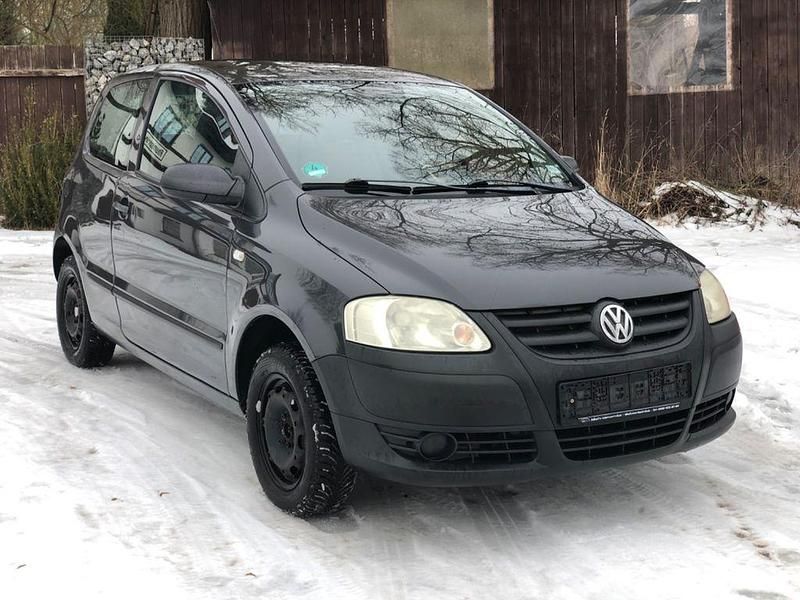 Gebraucht VW Fox Basis 54 PS (39 kW) 2007 Grau Kleinwagen