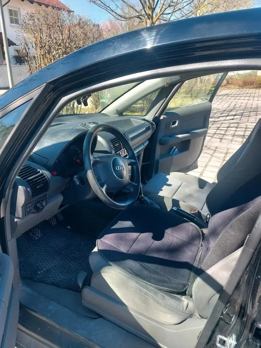 Gebraucht Audi A2 75 PS (55 kW) 2001 Schwarz Kleinwagen