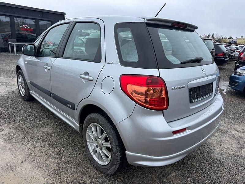 Gebraucht Suzuki SX4 Comfort 120 PS (88 kW) 2012 Kleinwagen