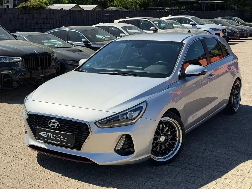 Second-hand Hyundai i30 120 CP (88 kW) 2017 Argintiu Berlinǎ