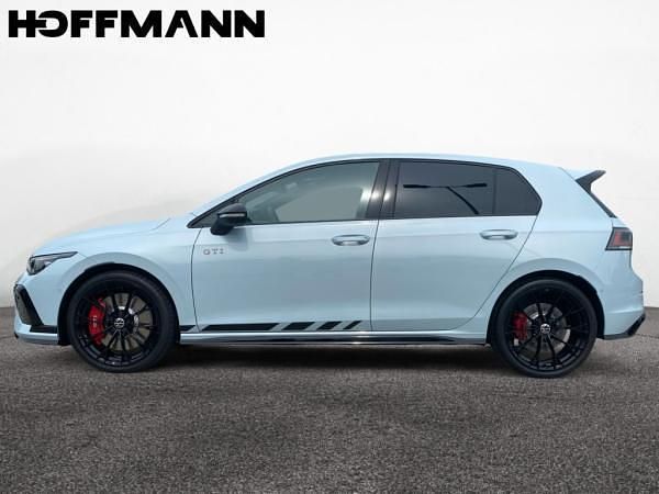 Neu VW Golf VIII GTI Clubsport 300 PS (220 kW) 2026 Blau (crystal ice blue metallic) Limousine