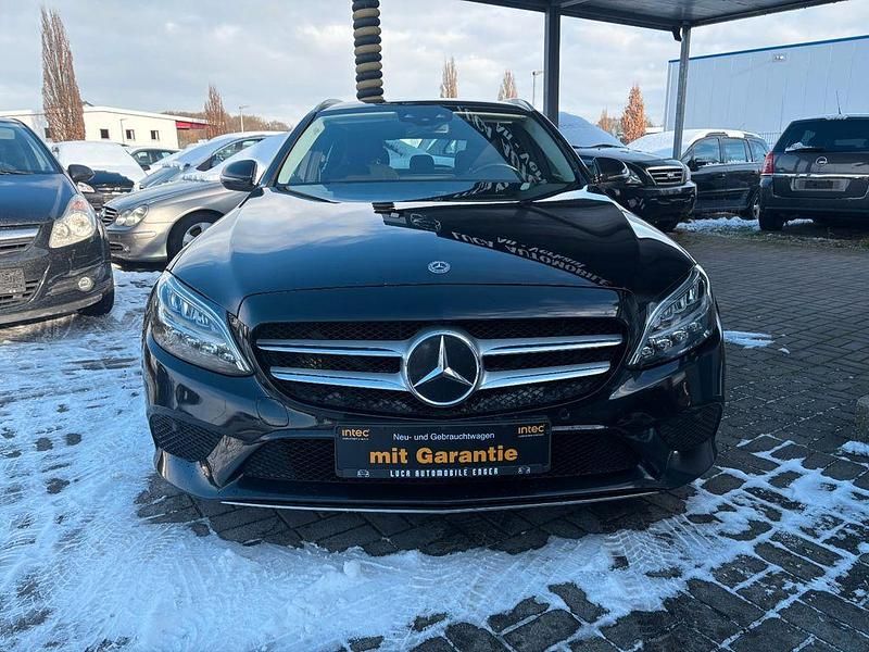 Gebraucht Mercedes C300e 194 PS (142 kW) 2021 Schwarz Kombi