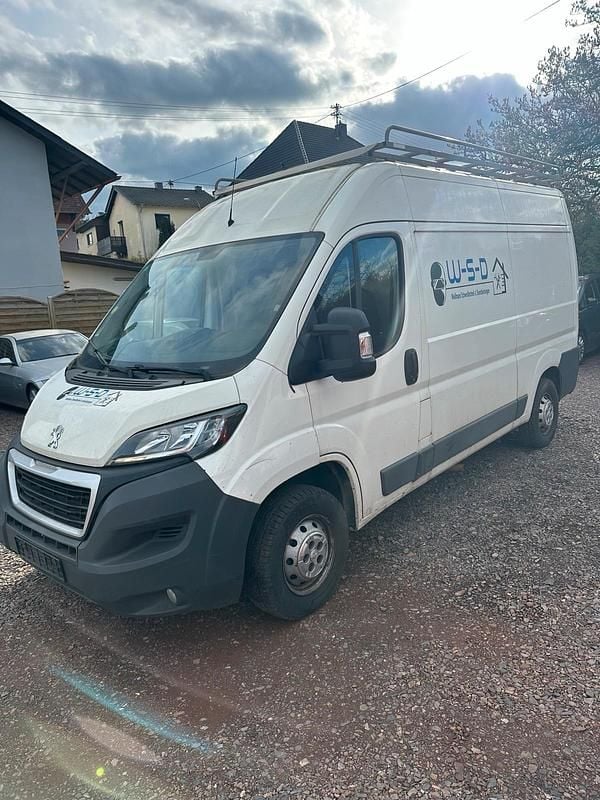 Gebraucht Peugeot Boxer 130 PS (95 kW) 2017 Weiß Van