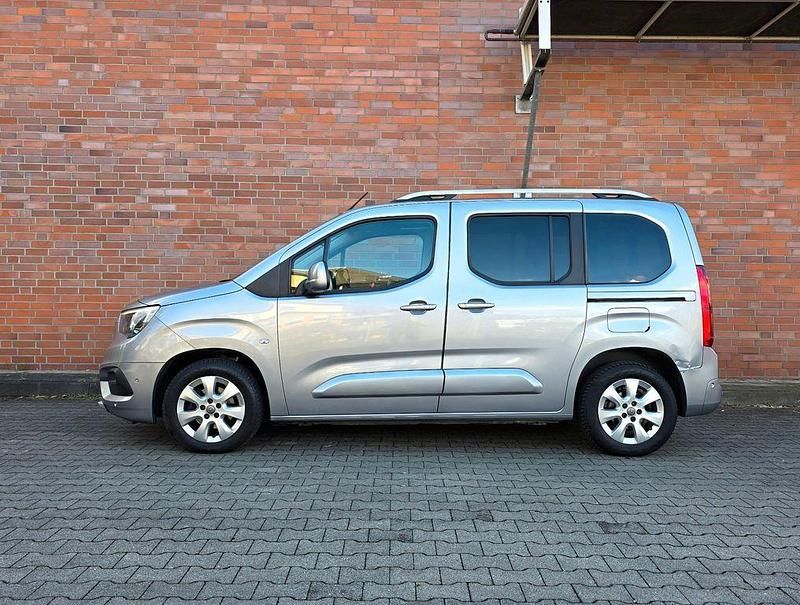 Gebraucht Opel Combo Life Innovation 102 PS (75 kW) 2018 Grau Van / Kleinbus
