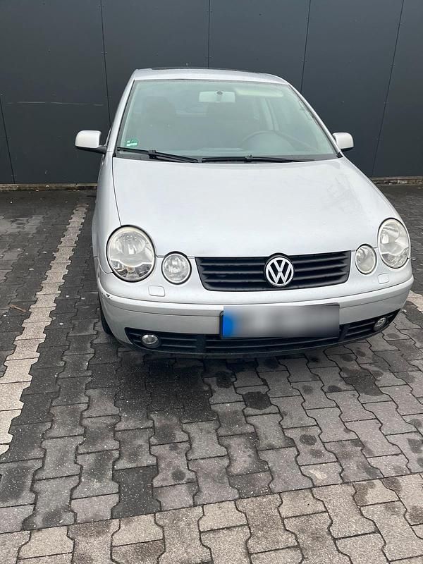 Gebraucht VW Polo 64 PS (47 kW) 2002 Silber Kleinwagen