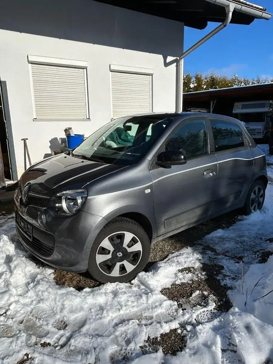 Używany Renault Twingo LIMITED 69 KM (50 kW) 2017 Czarny Hatchback