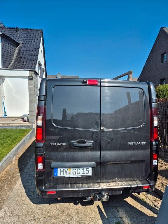 Gebraucht Renault Trafic 170 PS (125 kW) 2021 Schwarz Van / Kleinbus