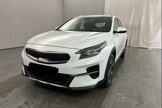 Weiß Gebraucht 2022 Kia XCeed Vision SUV | 19.790 € (Fairer Preis) - Bild 1/4