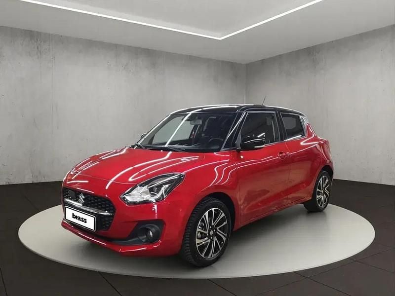 Rot/schwarz Gebraucht 2023 Suzuki Swift Limousine | 15.450 € (Fairer Preis) - Bild 1/4