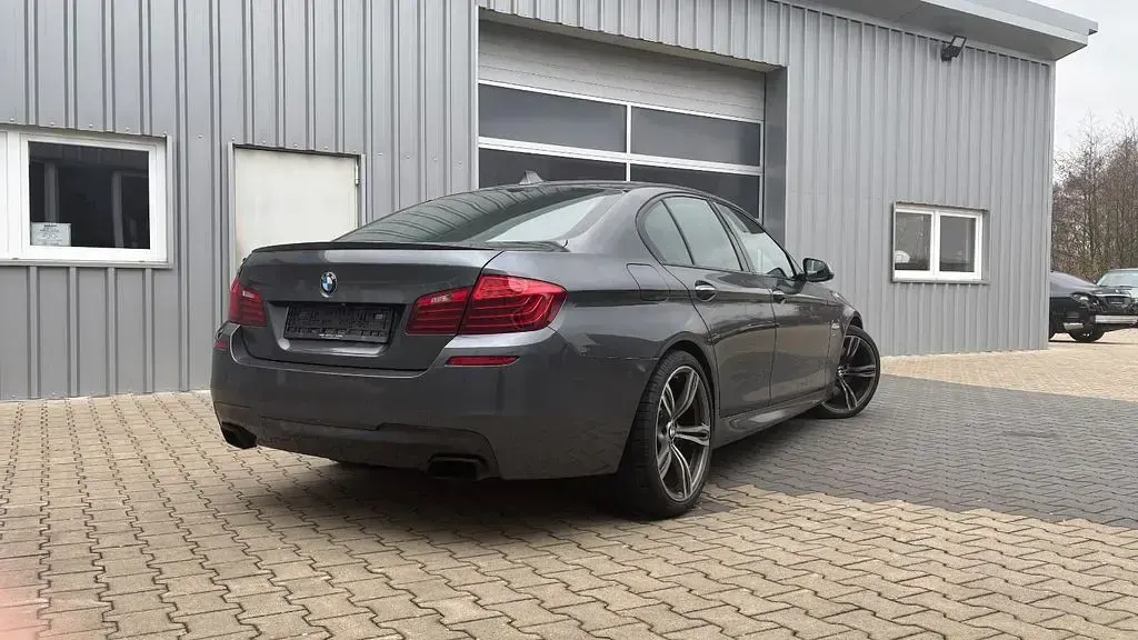 Używany BMW M550 Performance 381 KM (280 kW) 2016 Szary Sedan/Limuzyna