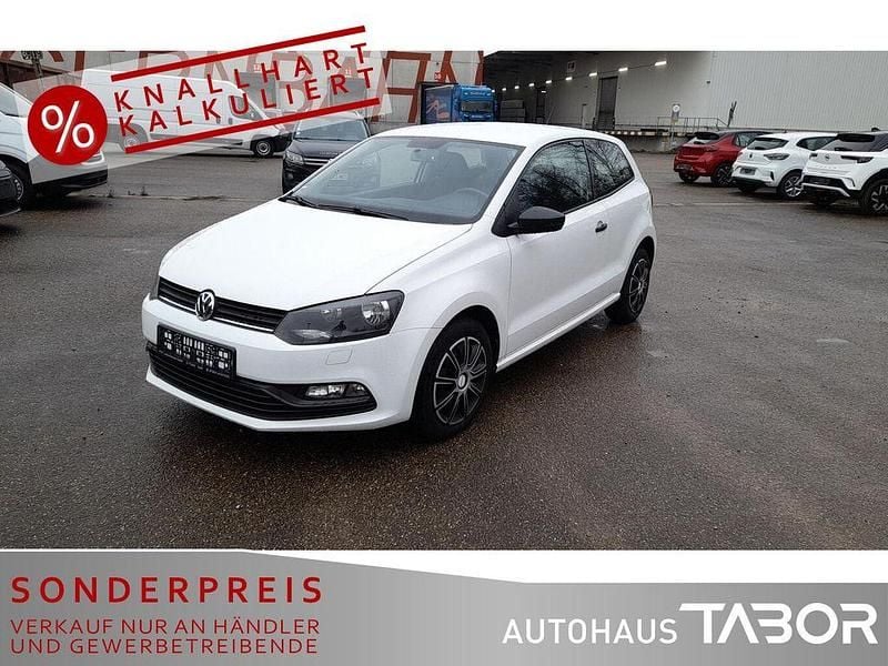 Pure white Gebraucht 2017 VW Polo Trendline Kleinwagen | 5.985 € (Guter Preis) - Bild 1/4
