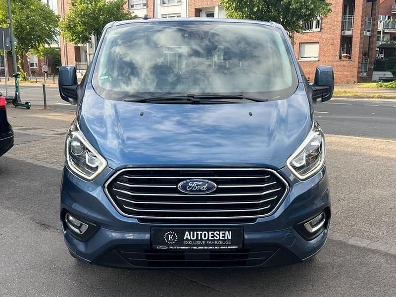 Gebraucht Ford Tourneo Titanium X 185 PS (136 kW) 2020 Blau Van / Kleinbus