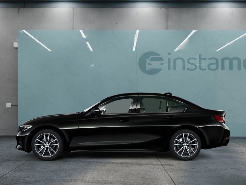 Gebraucht BMW 330 Sport Line 286 PS (210 kW) 2021 Schwarz Limousine