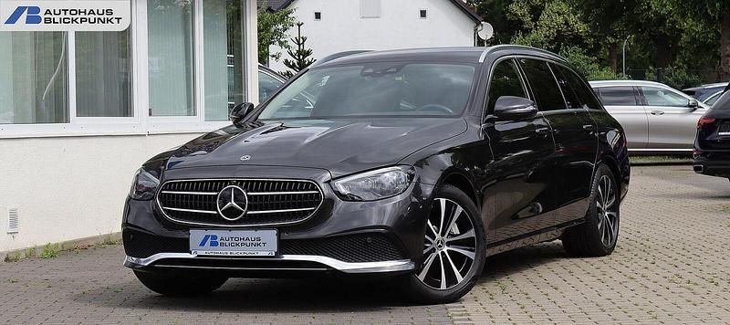 Gebraucht Mercedes E300 319 PS (234 kW) 2021 Schwarz Kombi