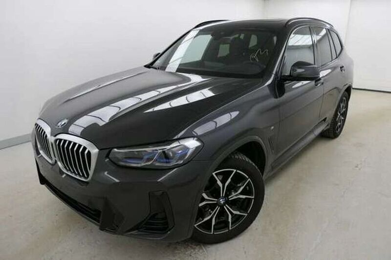 Grau Gebraucht 2024 BMW X3 M Sport SUV | 62.295 € - Bild 1/4
