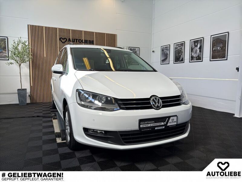 Pure white Gebraucht 2020 VW Sharan Comfortline Van / Kleinbus | 28.950 € (Fairer Preis) - Bild 1/4