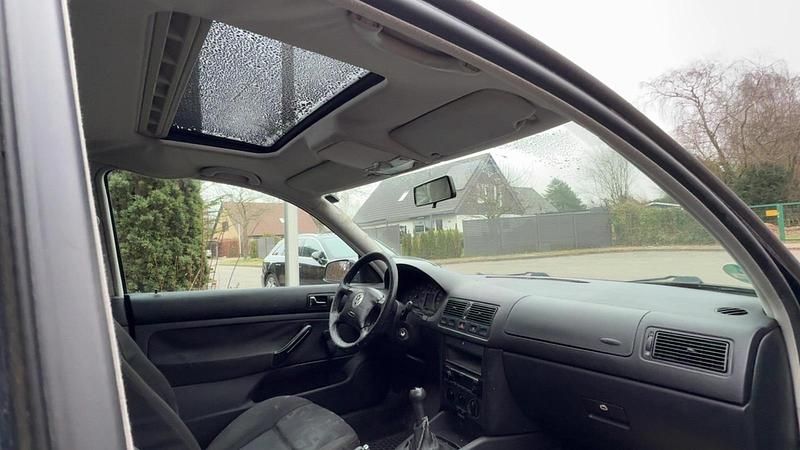 Gebraucht VW Golf IV 74 PS (54 kW) 1998 Blau Kleinwagen