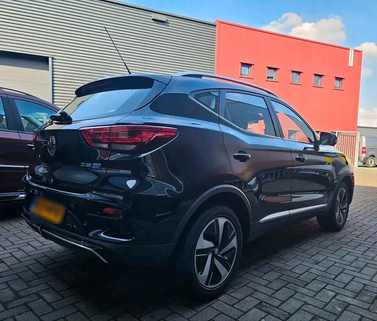 Gebraucht MG ZS Luxury 130 kW (177 PS) 2023 Schwarz SUV