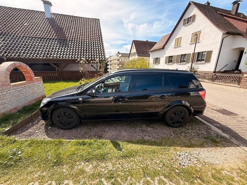 Gebraucht Opel Astra 125 PS (91 kW) 2005 Schwarz Kombi