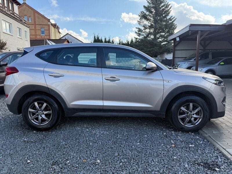 Gebraucht Hyundai Tucson Classic 136 PS (100 kW) 2015 Braun SUV