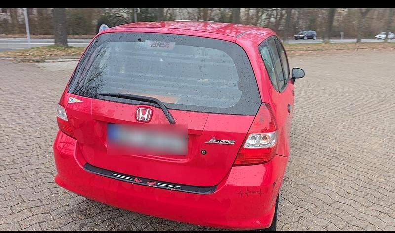 Gebraucht Honda Jazz 77 PS (56 kW) 2005 Rot Kleinwagen