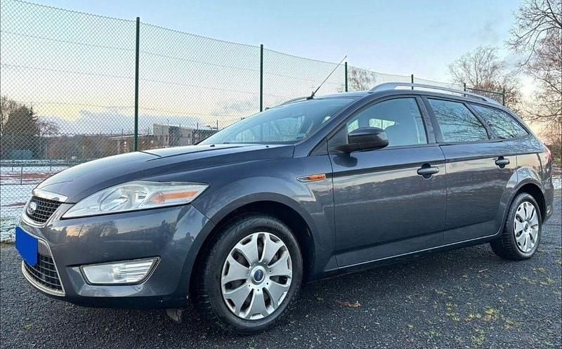 Gebraucht Ford Mondeo Ambiente 125 PS (91 kW) 2009 Blau Kombi
