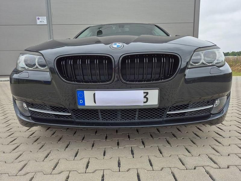 Gebraucht BMW 525 Sport Line 218 PS (160 kW) 2012 Schwarz Limousine