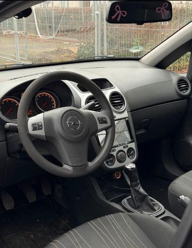 Gebraucht Opel Corsa 90 PS (66 kW) 2008 Schwarz Kleinwagen