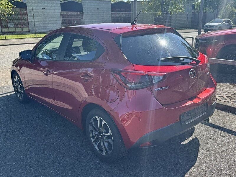 Gebraucht Mazda 2 90 PS (66 kW) 2015 Rot