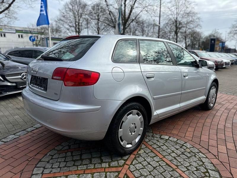 Gebraucht Audi A3 Attraction 102 PS (75 kW) 2008 Silber Kleinwagen