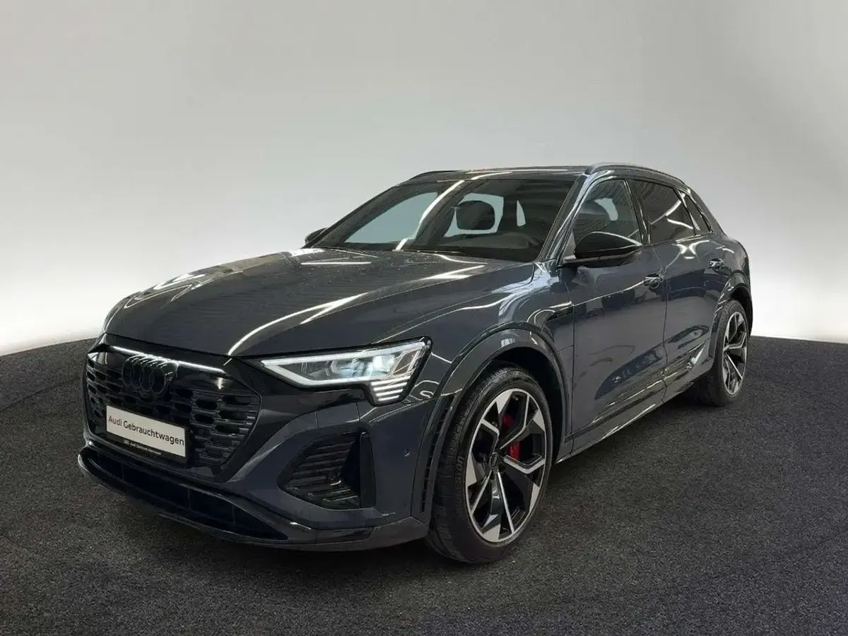 Gebraucht Audi SQ8 e-tron Sport 369 kW (503 PS) 2023 Plasmablau metallic SUV