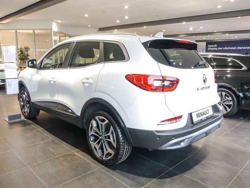 Gebraucht Renault Kadjar Intens 158 PS (116 kW) 2022 Weiß SUV