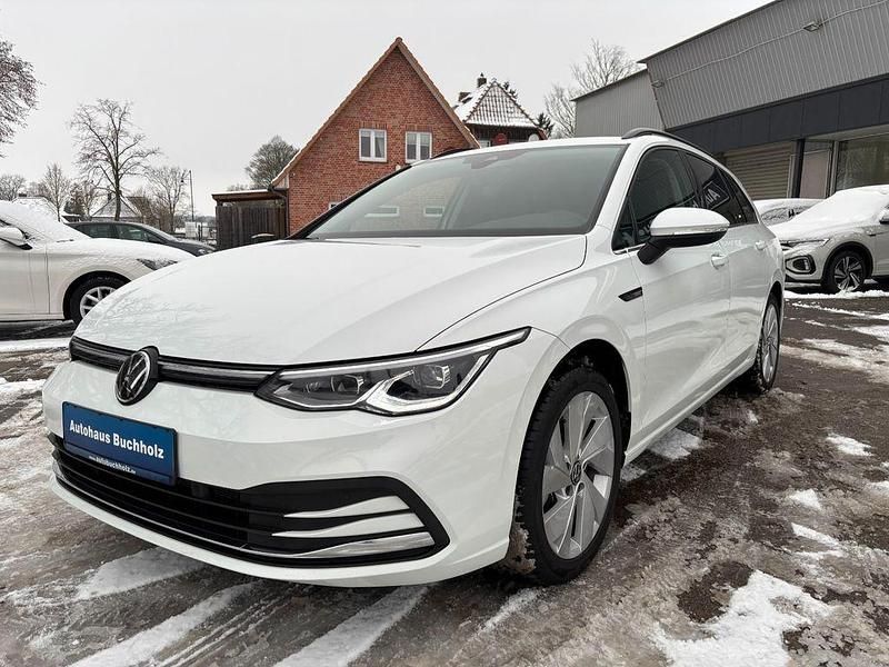 Weiß Gebraucht 2023 VW Golf VIII Style Kombi | 24.490 € (Guter Preis) - Bild 1/4