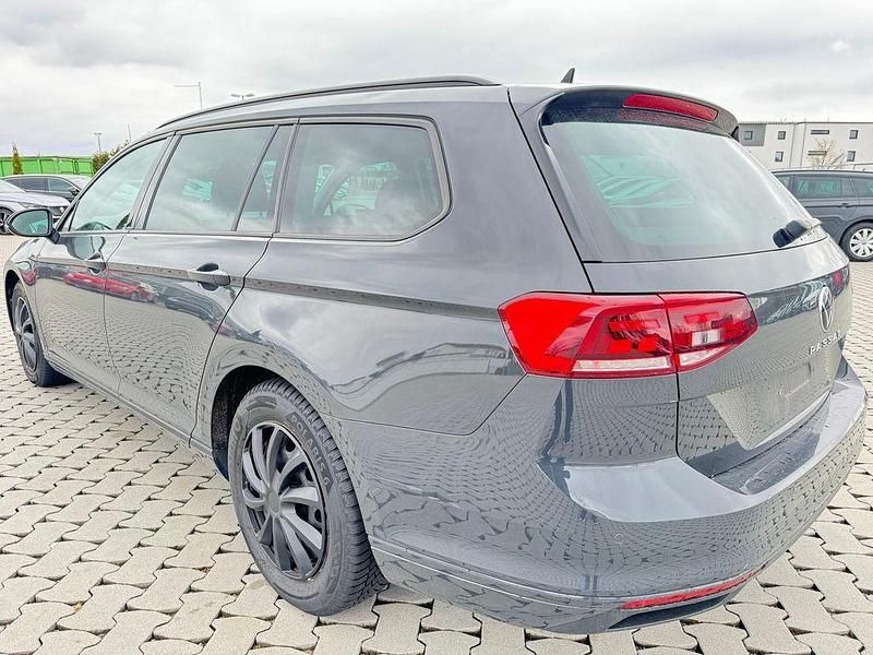 Gebraucht VW Passat Conceptline 122 PS (89 kW) 2021 Grau Limousine