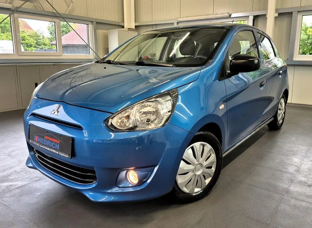 Gebraucht Mitsubishi Space Star Plus 71 PS (52 kW) 2015 Blau Kleinwagen