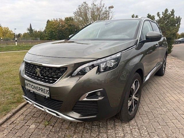 Grau Gebraucht 2018 Peugeot 5008 Allure Van / Kleinbus | 21.111 € (Fairer Preis) - Bild 1/4