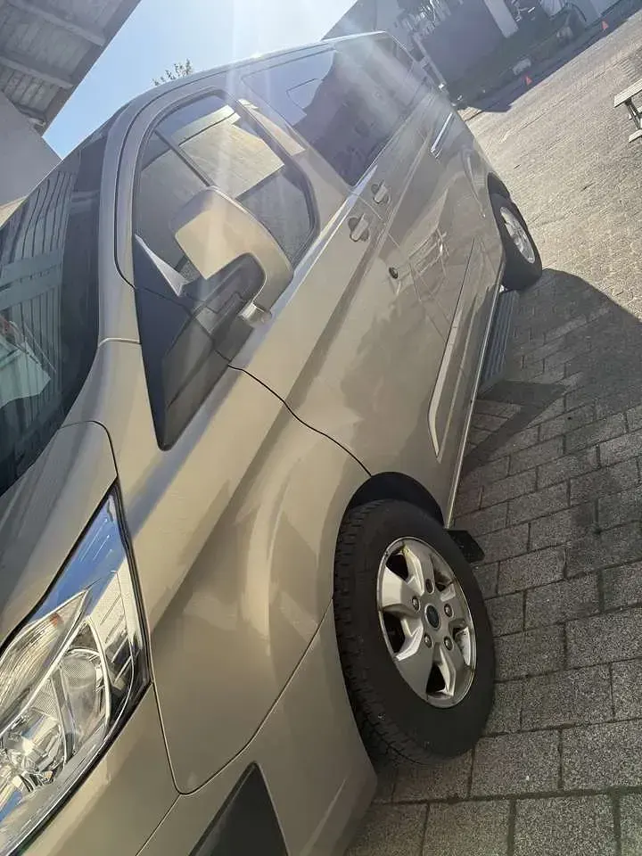 Gebraucht Ford Tourneo Custom Titanium 170 PS (125 kW) 2017 Beige Van