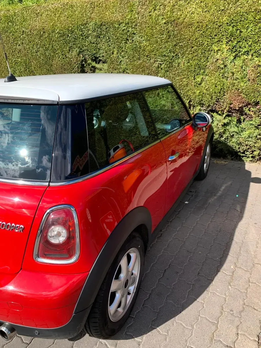 Gebraucht Mini Cooper 122 PS (89 kW) 2010 Rot Kleinwagen