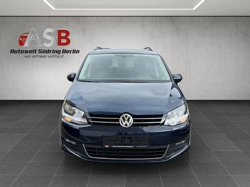 Gebraucht VW Sharan Comfortline 150 PS (110 kW) 2017 Night blue metallic Van / Kleinbus