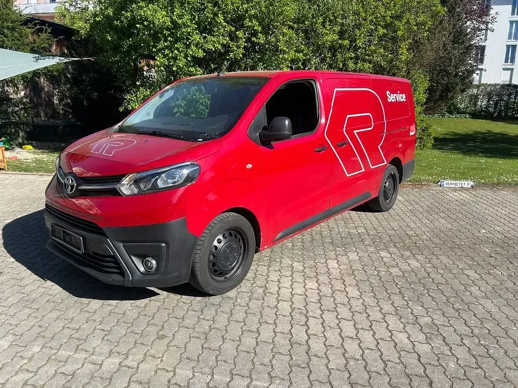 Gebraucht Toyota Proace 177 PS (130 kW) 2017 Rot Van / Kleinbus